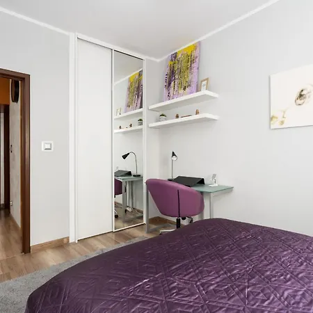 Apartment Good Mood In Center By Renters Poznan
